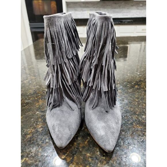 Steve Madden Women's Gray Suede Leather Zipper Trendy Fringe Ankle Boots US 5.5 - Picture 1 of 10